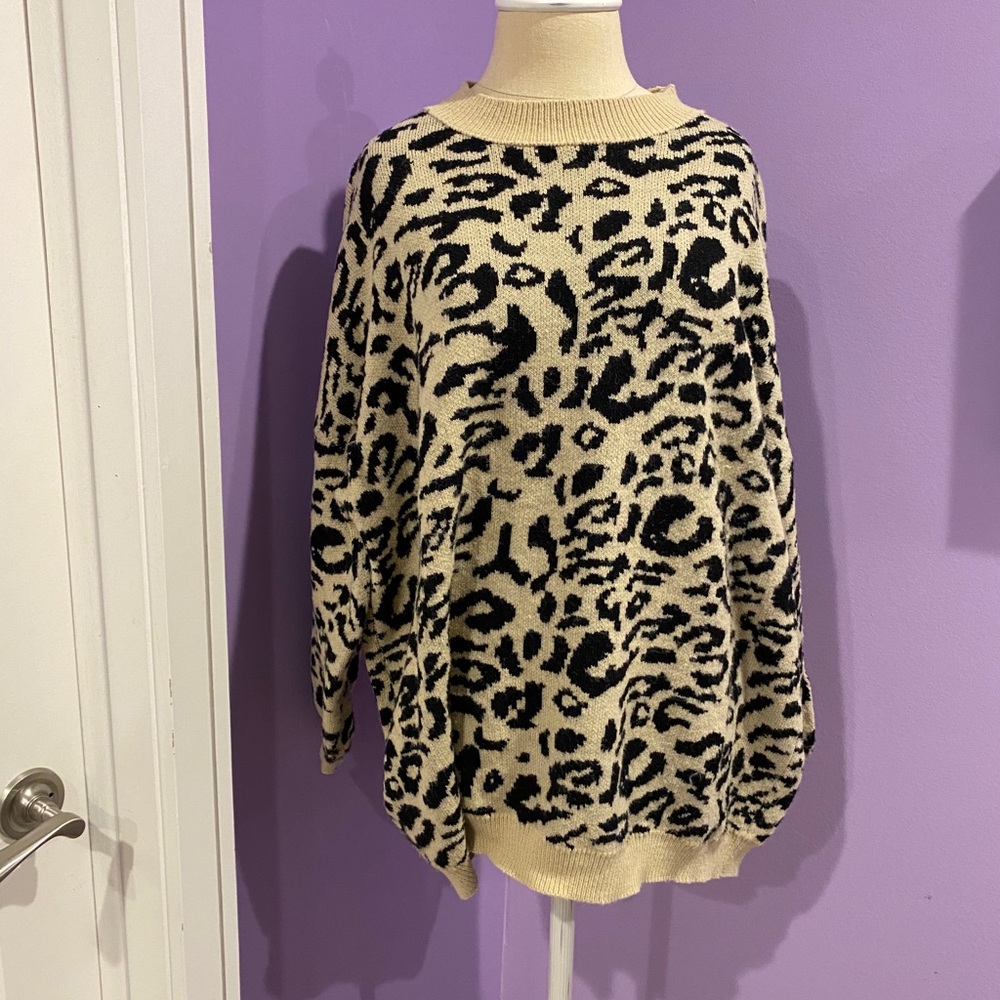 Main Strip Cheetah Sweater